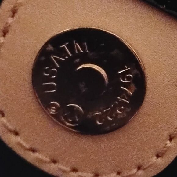 Michael Kors Large Black Jet Set Tote - Picture 8 of 12